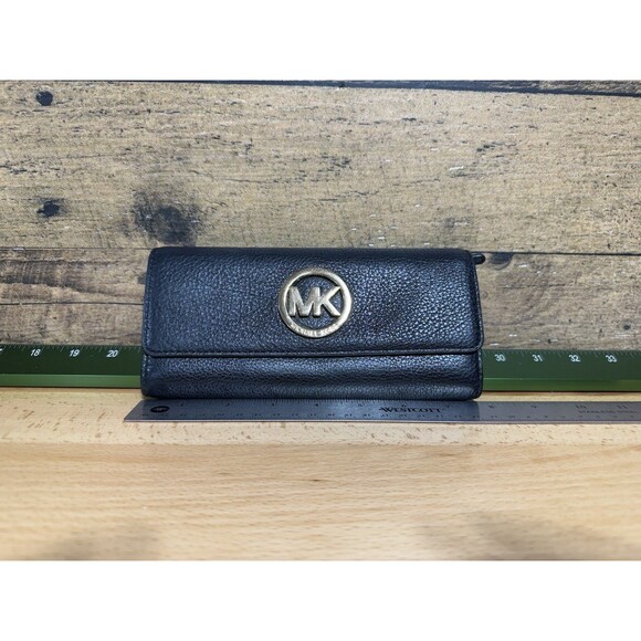 Michael Kors Fulton Flap Carryall Leather Wallet  Black Gold Nice Continental - Picture 2 of 12